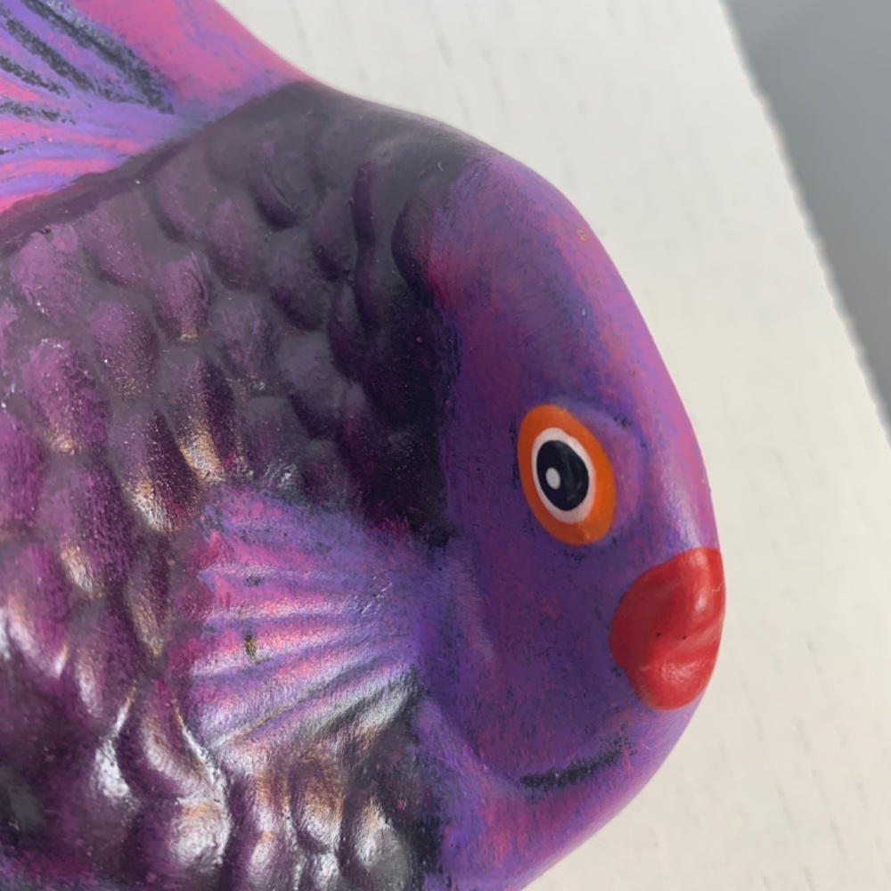 Vintage MCM Ceramic Purple Angel Fish Bath Wall Pocket Kitsch Small 4" X 5.5" - Picture 6 of 12